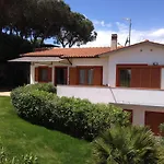 アパート In Mit Grill- Garten Und Terrasse By Interhome