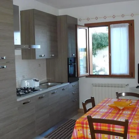 アパート In Mit Grill- Garten Und Terrasse By Interhome *
